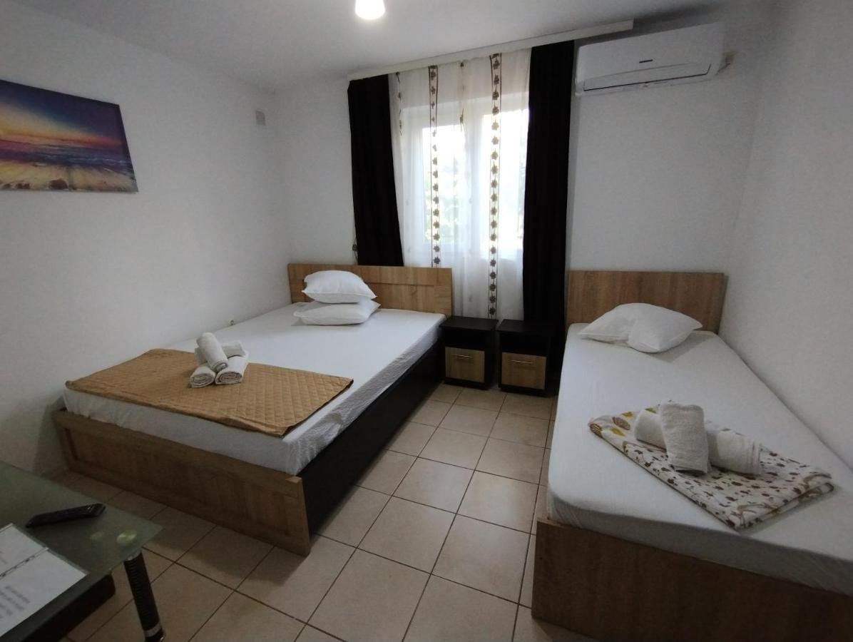 Casa Aura 1 Otel Costinești Dış mekan fotoğraf